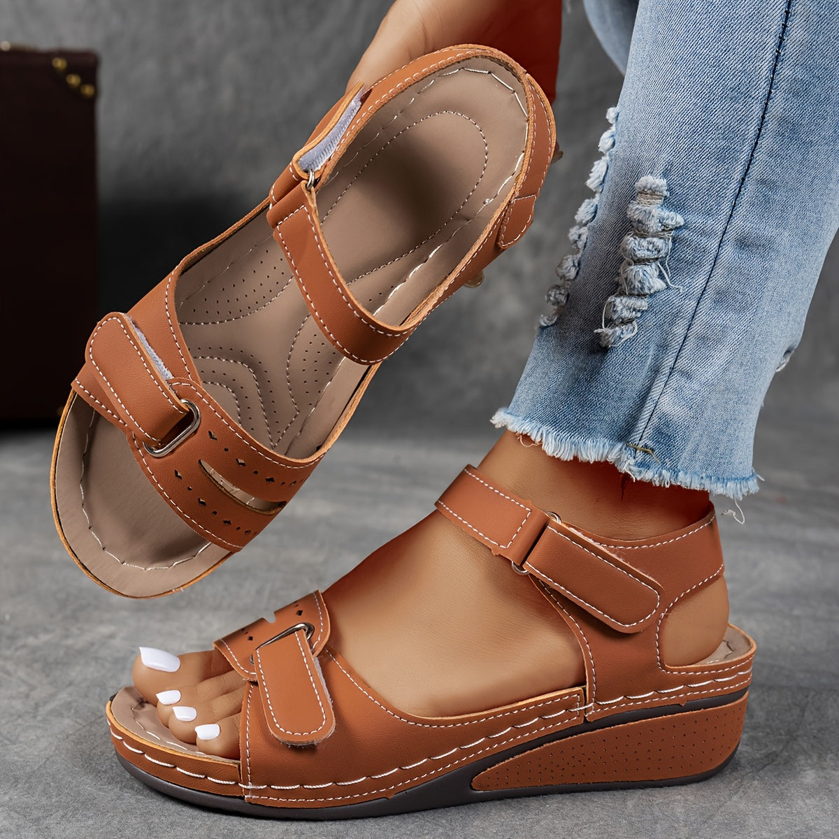 Quinnie - Supportive Sandals